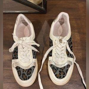 Chocolat Blu Neza Sneakers size 38 women’s
